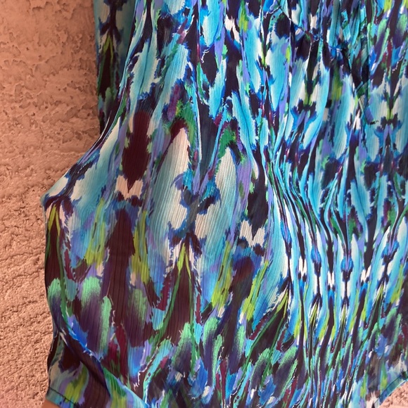 Express women’s medium three-quarter sleeve blouse - Picture 5 of 9